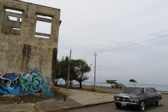 GRAFFITI PUNTARENAS COSTA RICA. W123 LIMO MERCEDES 300D LANG