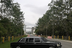 Holcim (Costa Rica) S.A.  WITH A MERCEDES LIMOUSINE W123
